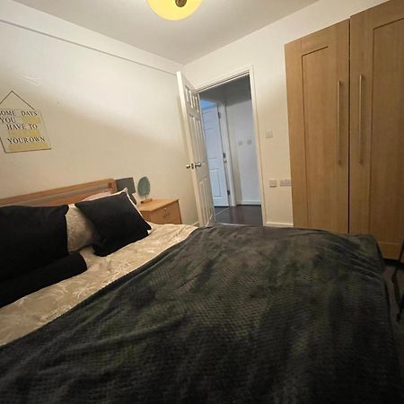 Business & Leisure City Centre 2 Bed En-Suite Apartment With Free Parking And Netflix Coventry Zewnętrze zdjęcie