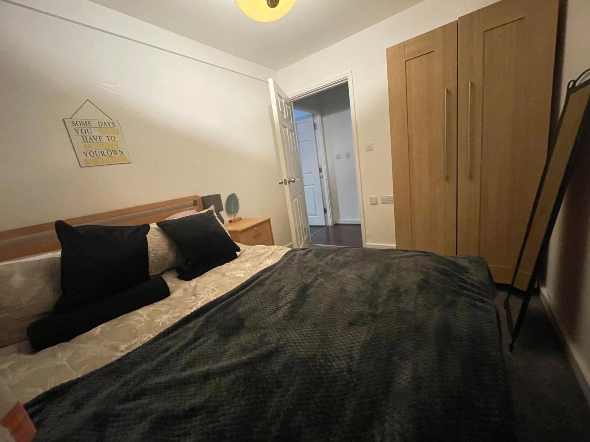 Business & Leisure City Centre 2 Bed En-Suite Apartment With Free Parking And Netflix Coventry Zewnętrze zdjęcie
