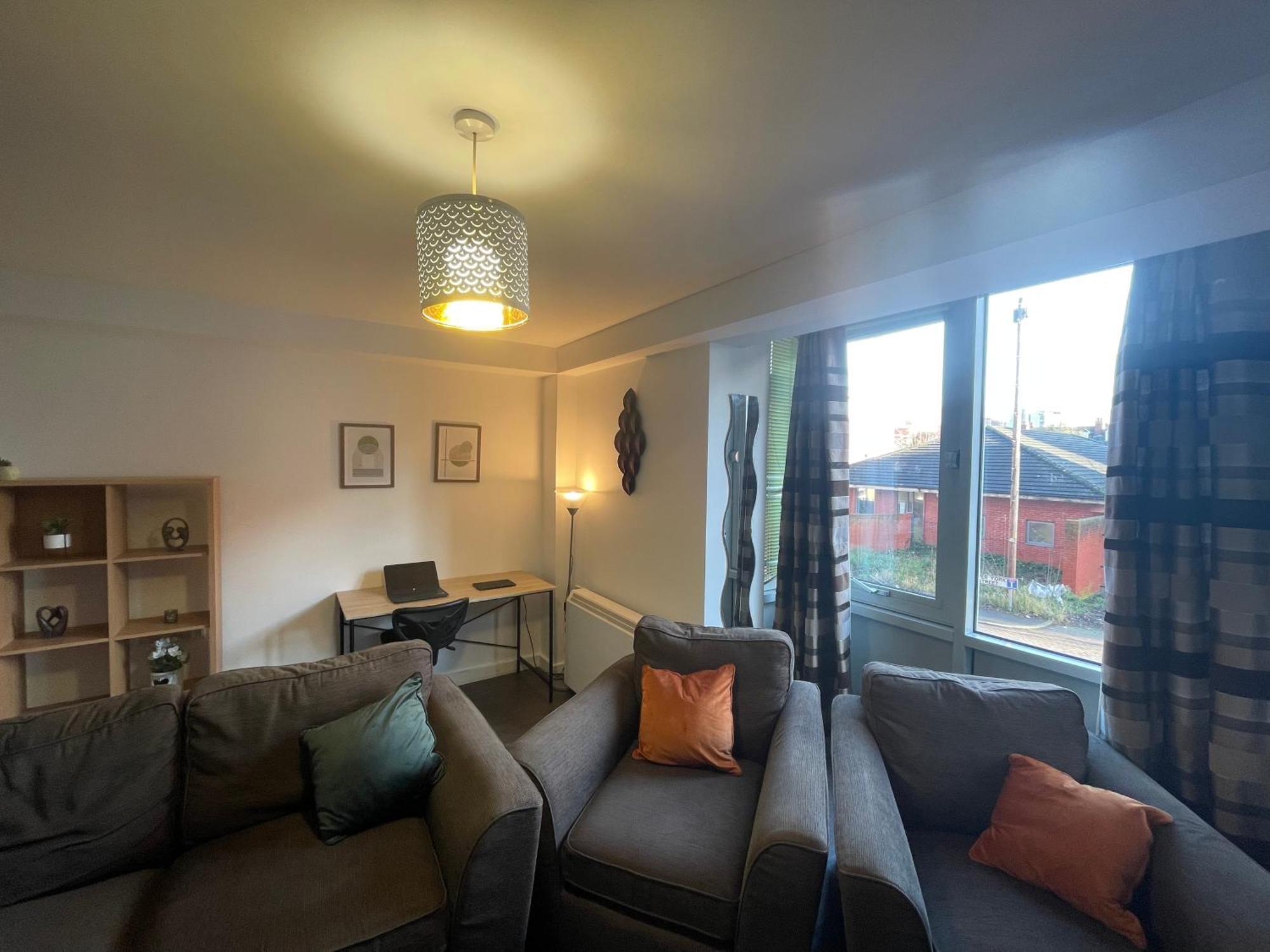 Business & Leisure City Centre 2 Bed En-Suite Apartment With Free Parking And Netflix Coventry Zewnętrze zdjęcie