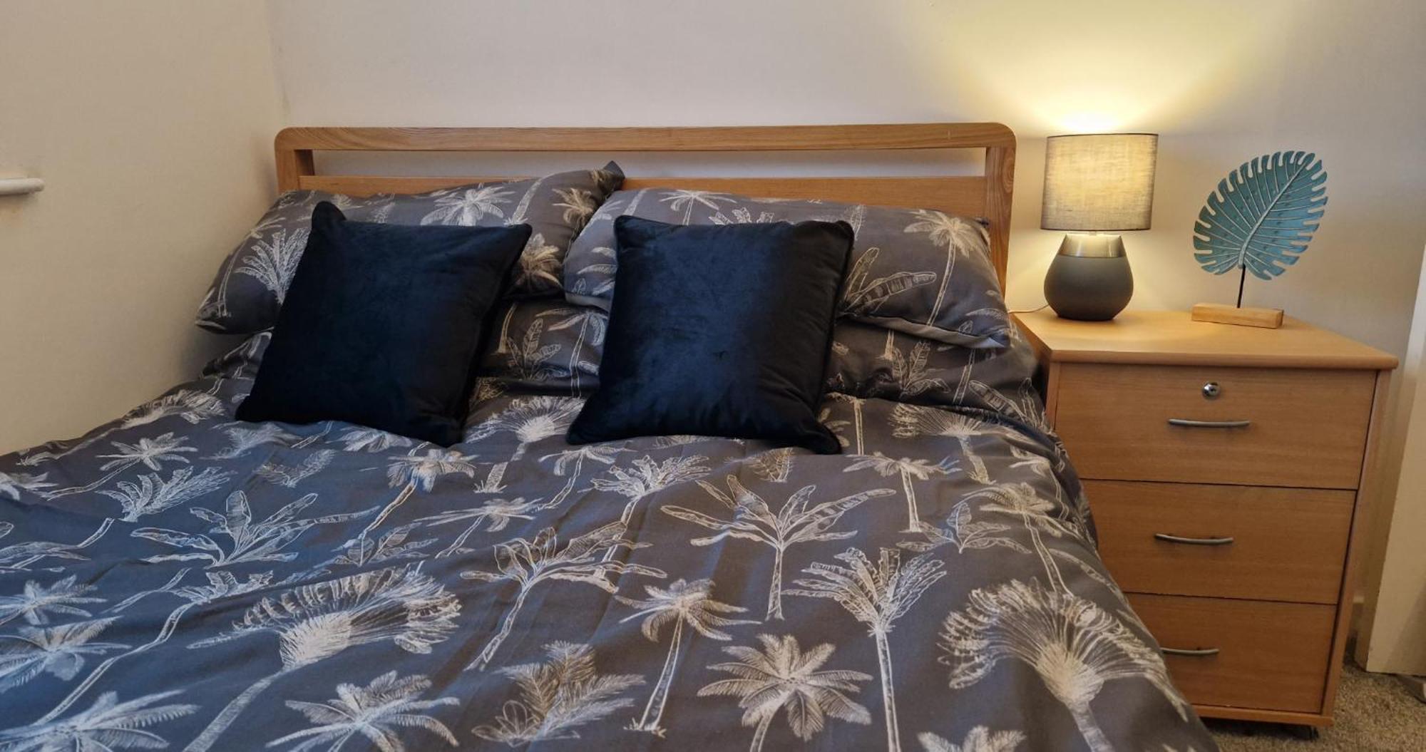 Business & Leisure City Centre 2 Bed En-Suite Apartment With Free Parking And Netflix Coventry Zewnętrze zdjęcie