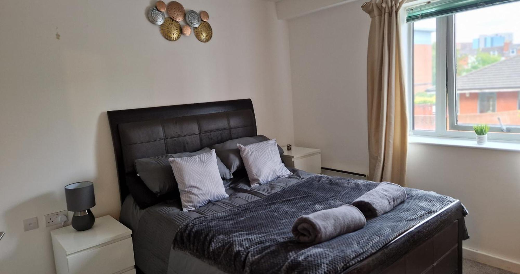 Business & Leisure City Centre 2 Bed En-Suite Apartment With Free Parking And Netflix Coventry Zewnętrze zdjęcie
