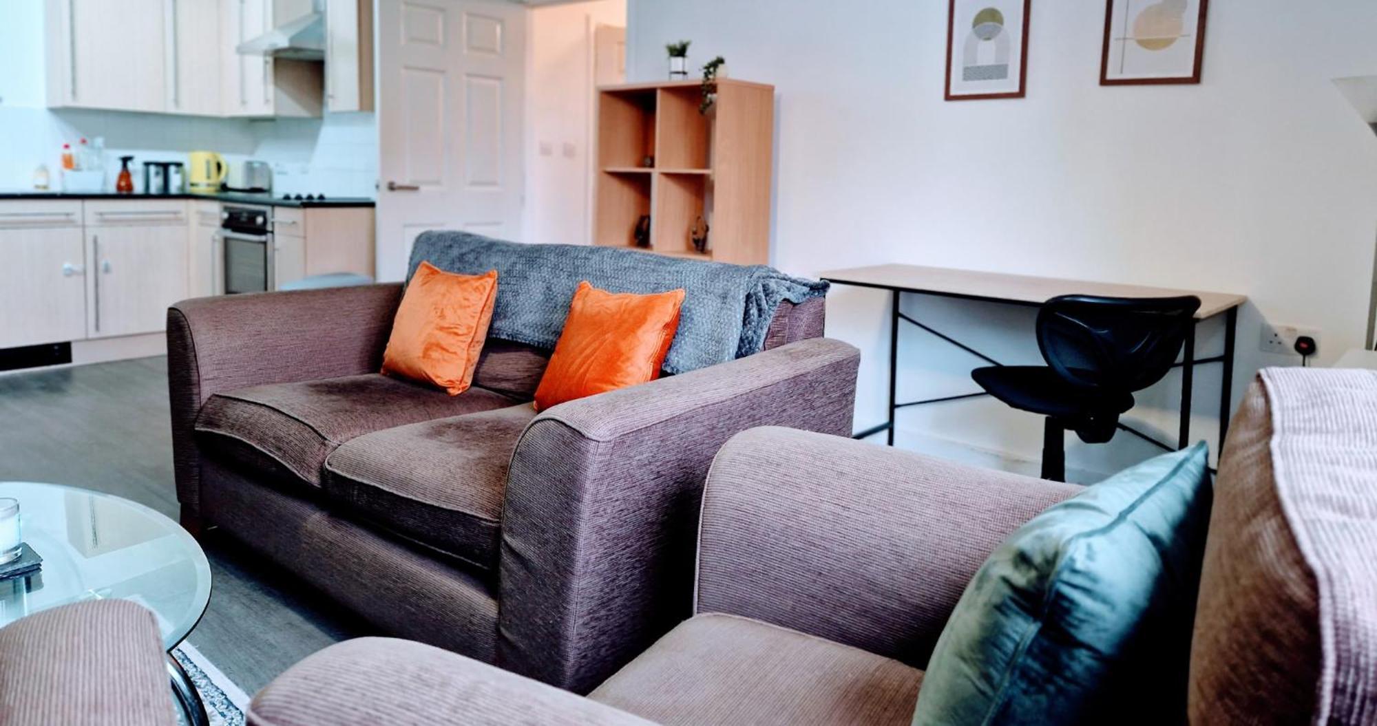 Business & Leisure City Centre 2 Bed En-Suite Apartment With Free Parking And Netflix Coventry Zewnętrze zdjęcie