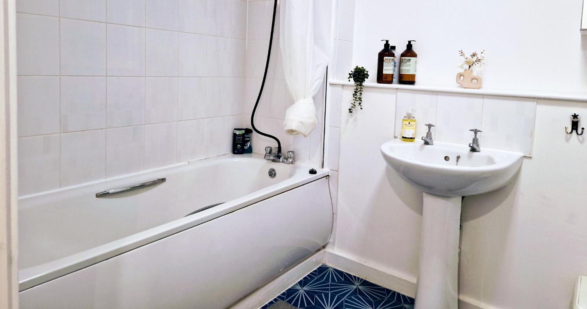 Business & Leisure City Centre 2 Bed En-Suite Apartment With Free Parking And Netflix Coventry Zewnętrze zdjęcie